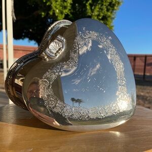 Large Heart-Shaped Silver Jewelry Box